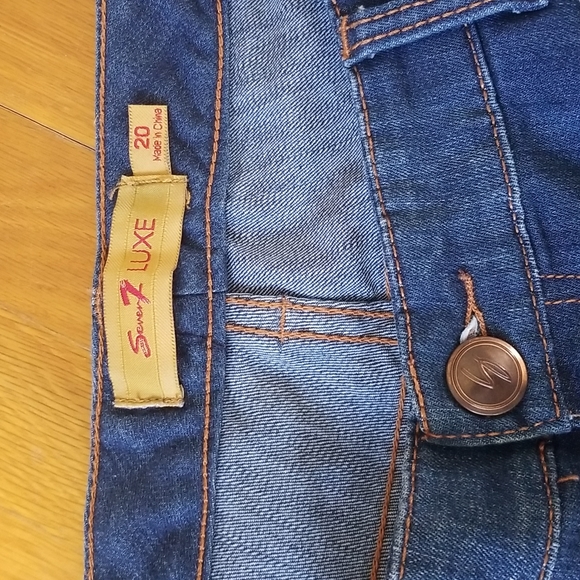 Seven7 Luxe natalia jeans size 20 - Picture 5 of 9